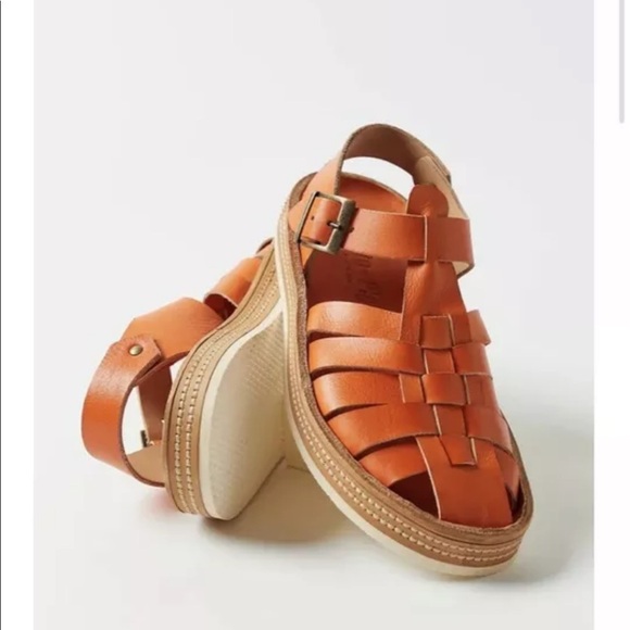 Punto Pigro Shoes - New Urban Outfitters Punto Pigro Platform Fisherman Sandal 39 or 9 and 40 or 10